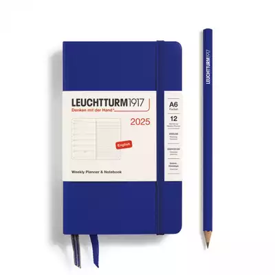 PLANER TYGODNIOWY Z NOTATNIKIEM LEUCHTTURM1917 POCKET (A6) 2025 INK (CIEMNONIEBIESKI)