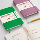 PLANER TYGODNIOWY Z NOTATNIKIEM W MIĘKKIEJ OPRAWIE LEUCHTTURM1917, 18 MIESIĘCY MEDIUM (A5) 2025/2026, SPRING LEAF