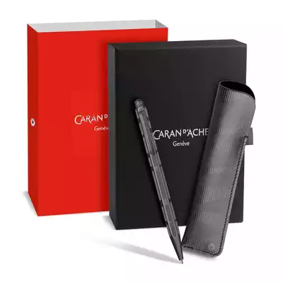 Zestaw upominkowy: długopis Caran d’Ache Ecridor Black Lines z etui
