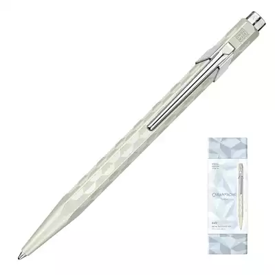 Długopis 849 Caran d'Ache XMAS25 Alpine Frost, kolor biały