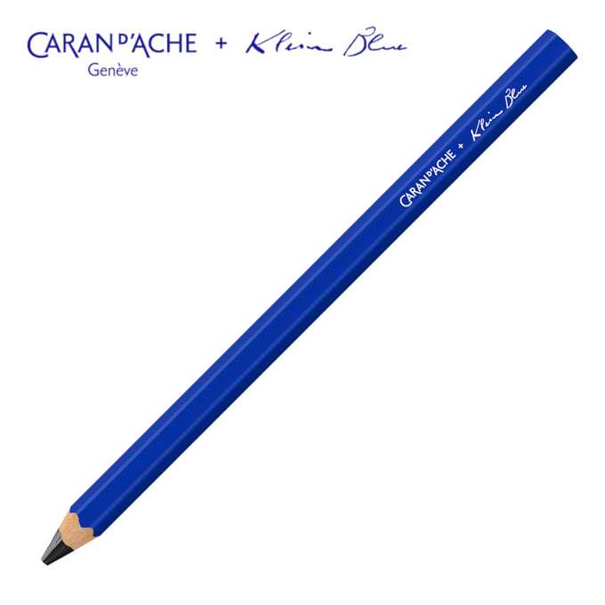 Ołówek Maxi Graphite Caran d’Ache z limitowanej kolekcji Klein Blue