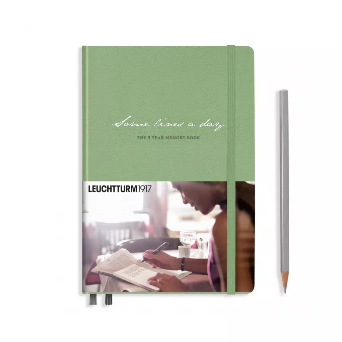 PAMIĘTNIK PIĘCIOLETNI SOME LINES A DAY LEUCHTTURM1917 MEDIUM (A5), SZAŁWIOWY